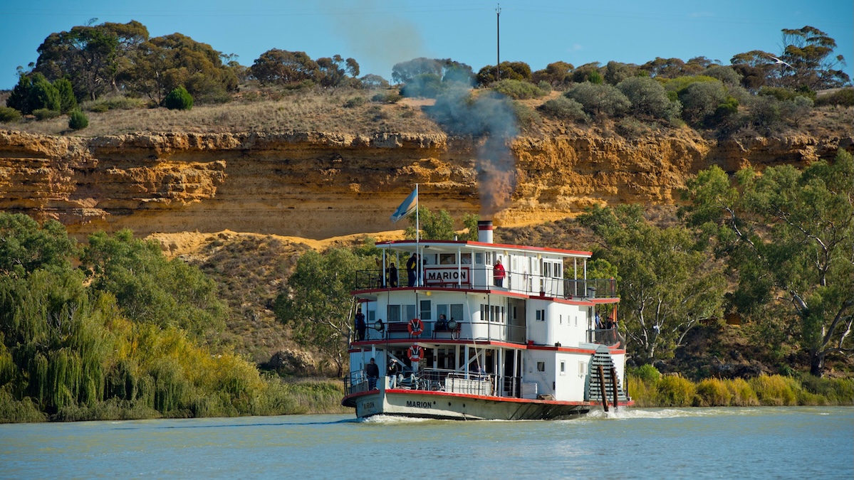 The River Murray Boat Owners Association will celebrate 50 years with a spectacular flotilla at Murray Bridge on October 18.