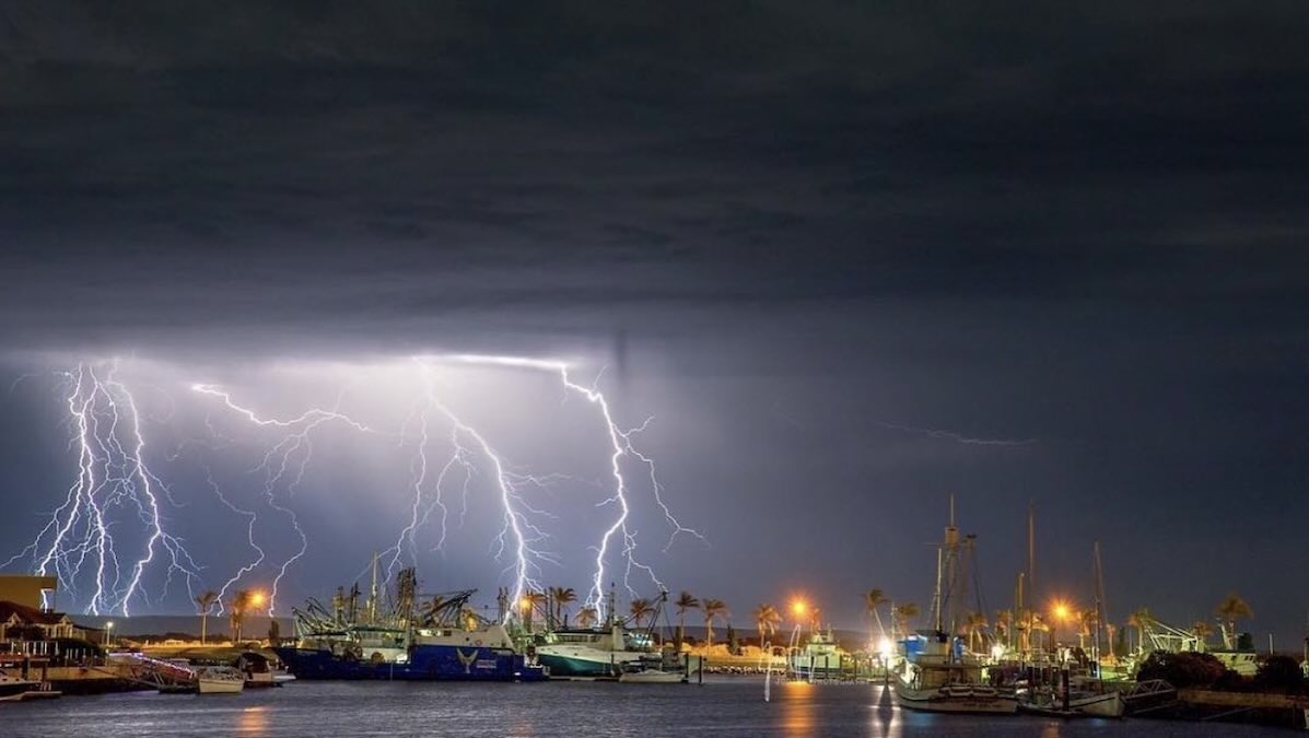 Eyre Peninsula councils and grain growers are urging the government to deliver a new Doppler radar for the region.