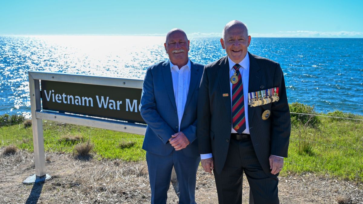 Vietnam War Memorial Walk